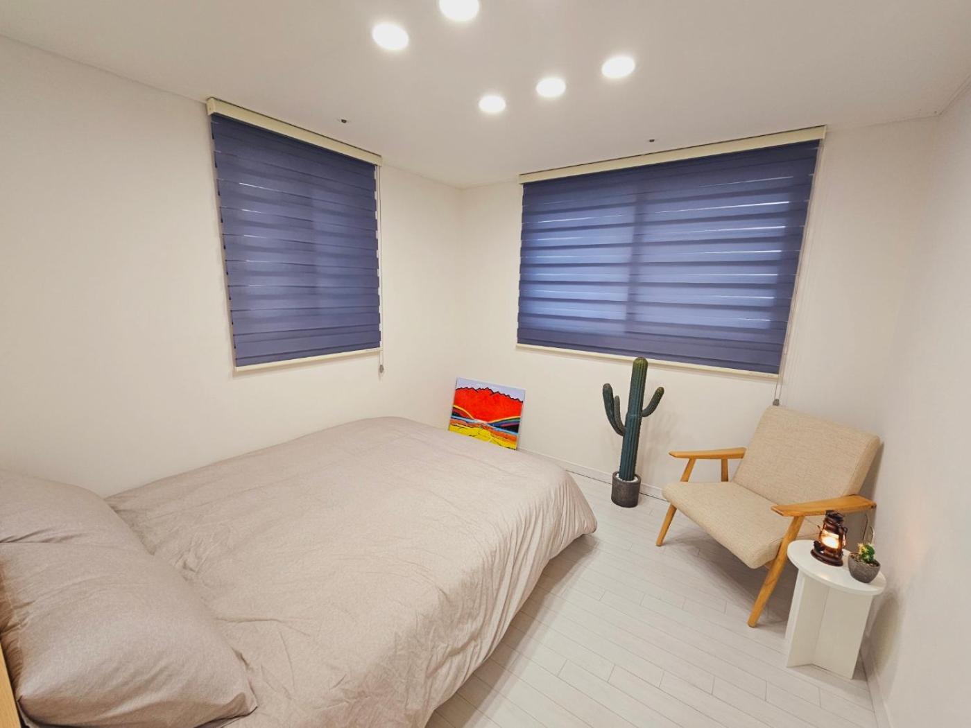 Hwaogok Large Three Bedroom - 10mins To Gimpo Airport * Seoul